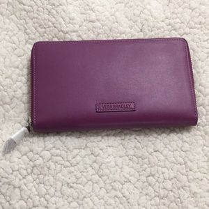 Vera Bradley NWT accordion wallet Plum fauxleather